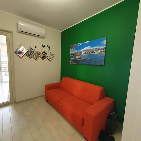 Acitrezza Vacanze Mare * Aci Castello